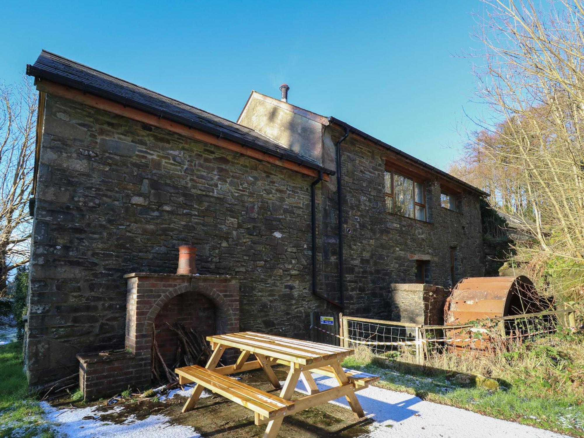 Villa Y Felin Llanybyther Exterior foto